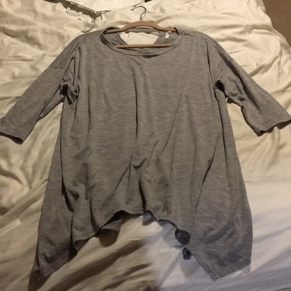 Gray top